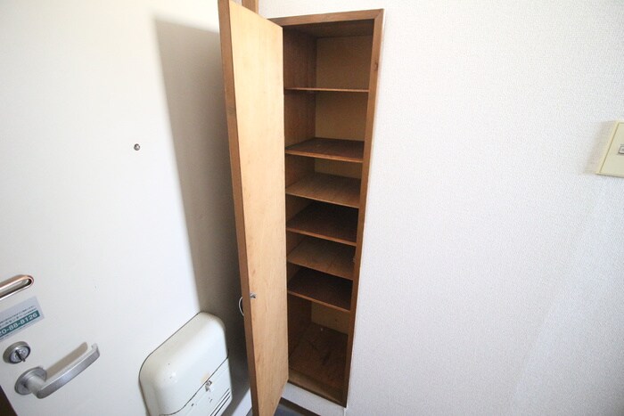 物件内観写真15　(靴箱)