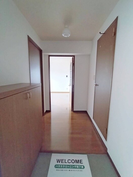 物件内観写真20　(廊下)