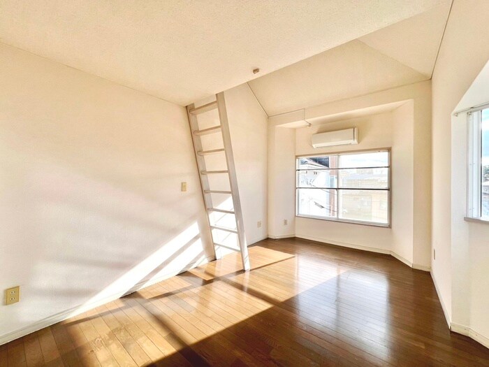 物件内観写真7　(居室)