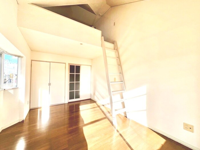 物件内観写真8　(居室)