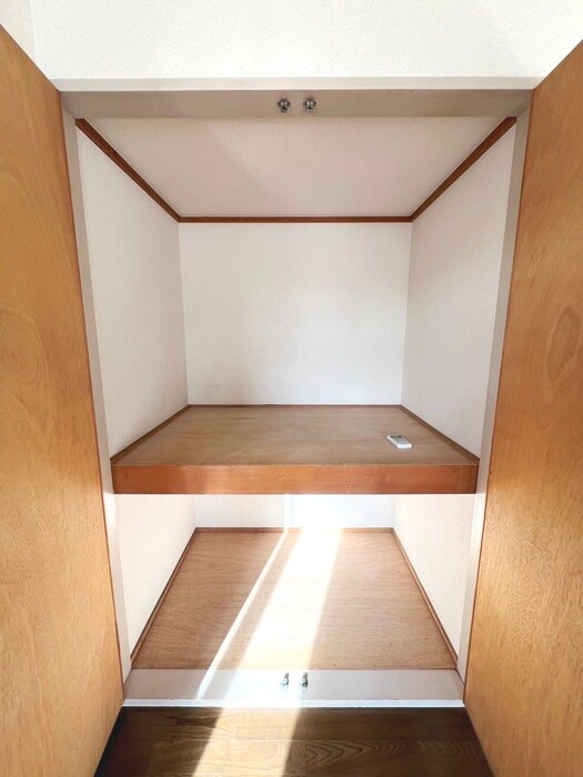 物件内観写真13　(収納)