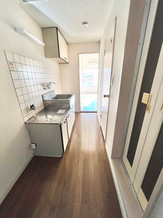 物件内観写真15　(廊下)