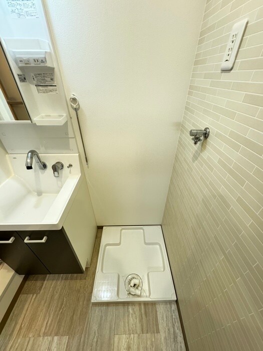 物件内観写真12　(洗濯機置場)