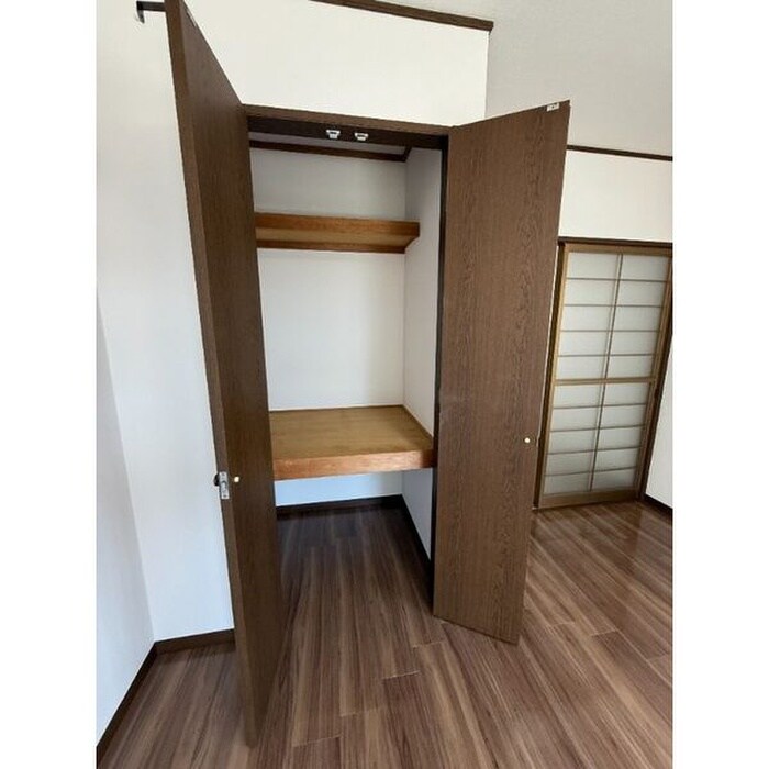 物件内観写真8　(収納)