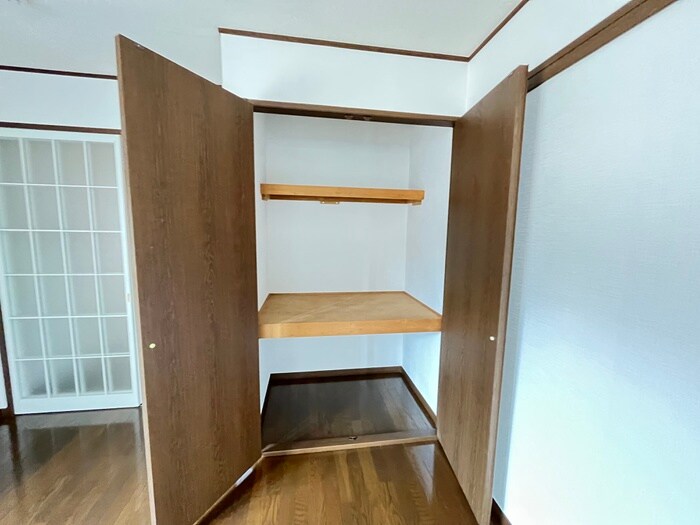 物件内観写真6　(収納)