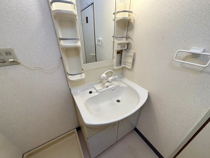 物件内観写真13　(洗面)