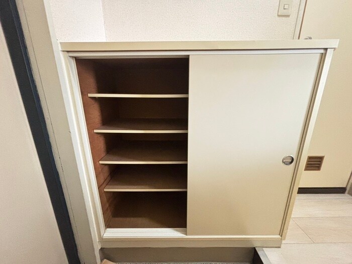 物件内観写真18　(靴箱)