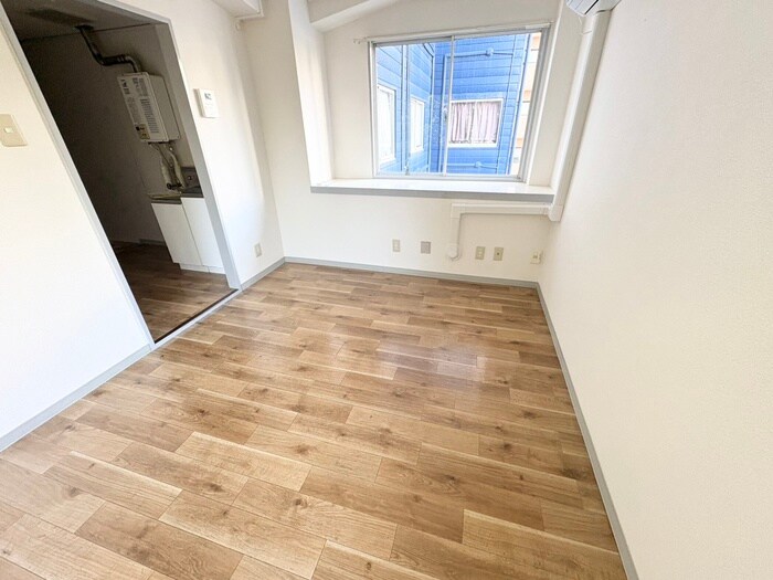 物件内観写真9　(居室)