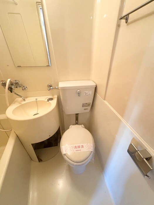 物件内観写真16　(トイレ)