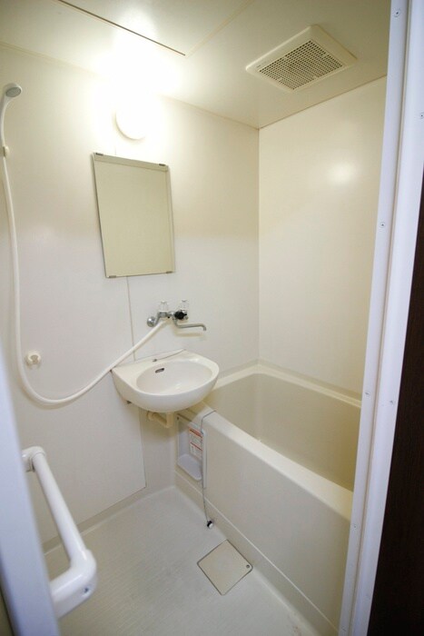 物件内観写真11　(バス／シャワールーム等)