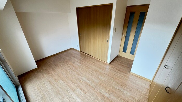 物件内観写真8　(居室)