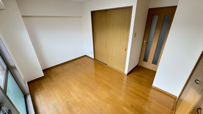 物件内観写真8　(居室)