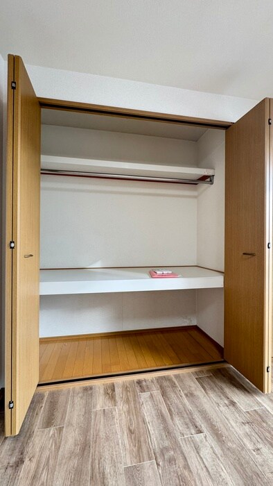 物件内観写真10　(収納)