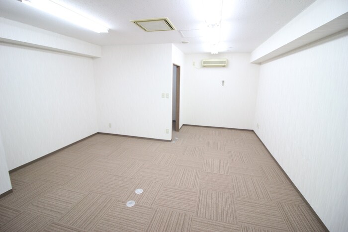 物件内観写真18　(居室)