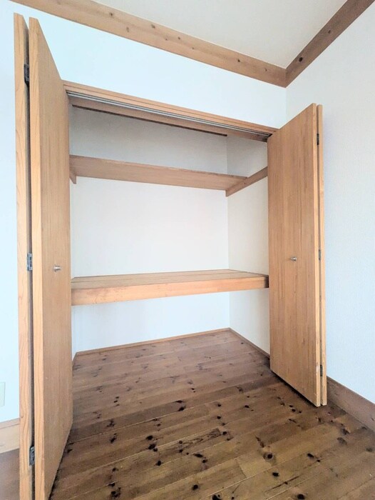 物件内観写真12　(収納)