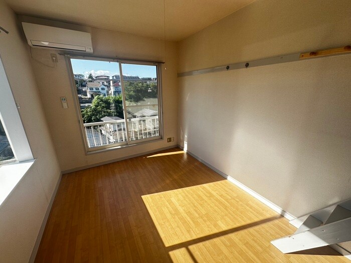 物件内観写真8　(居室)