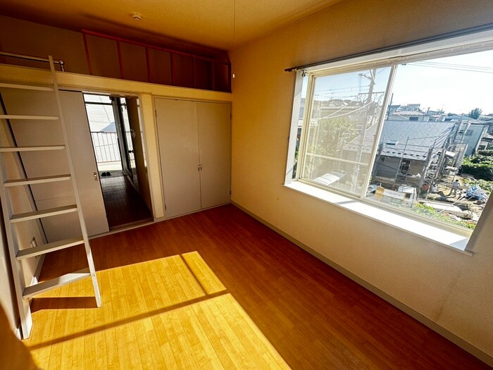 物件内観写真9　(居室)