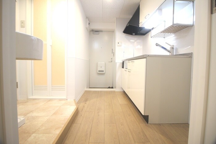 物件内観写真17　(廊下)