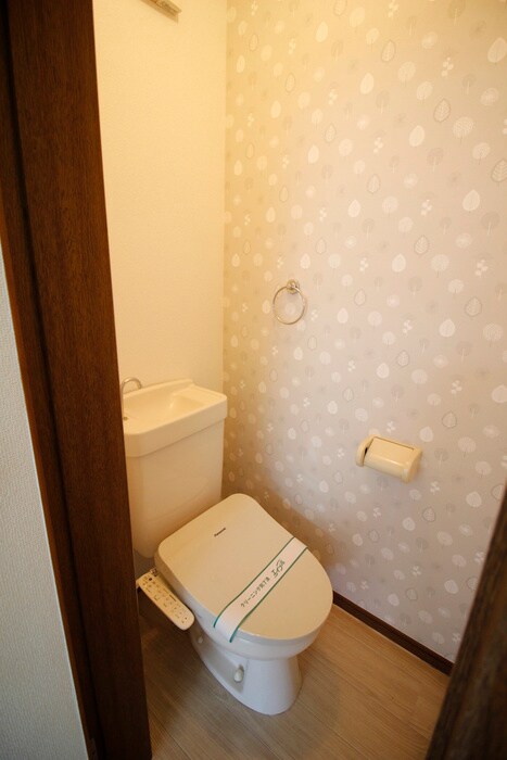 物件内観写真14　(トイレ)