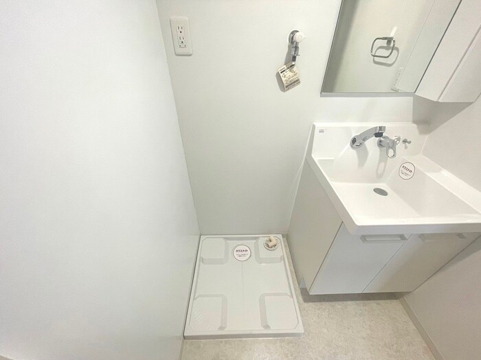 物件内観写真12　(洗濯機置場)