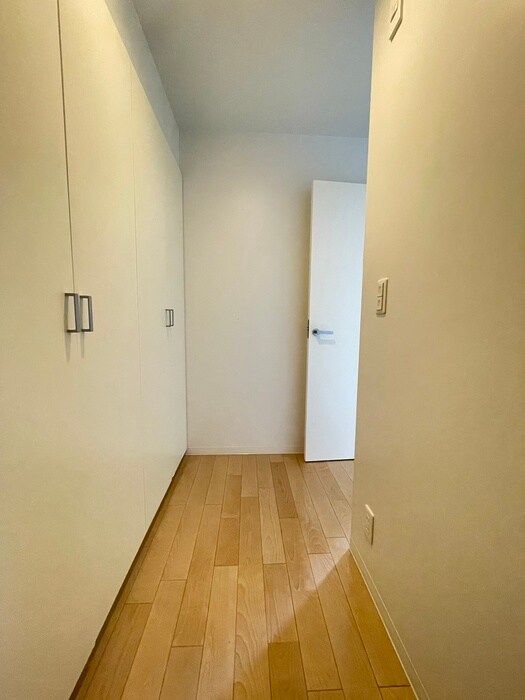 物件内観写真14　(廊下)