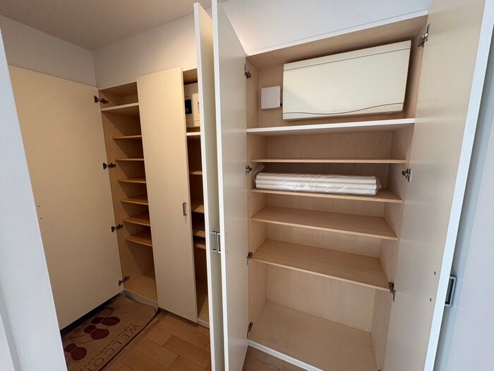 物件内観写真22　(靴箱)