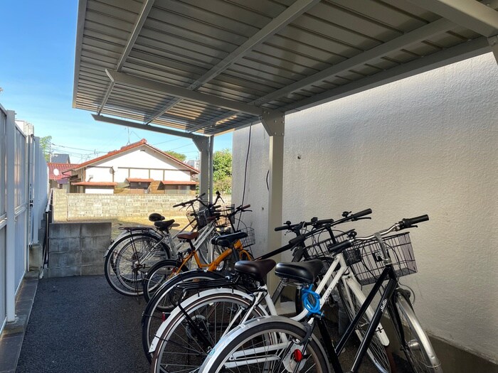 物件外観写真6　(駐輪場)