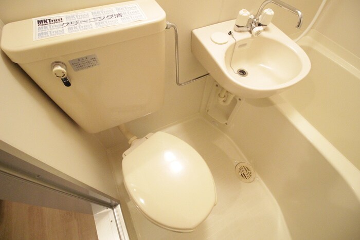 物件内観写真15　(トイレ)