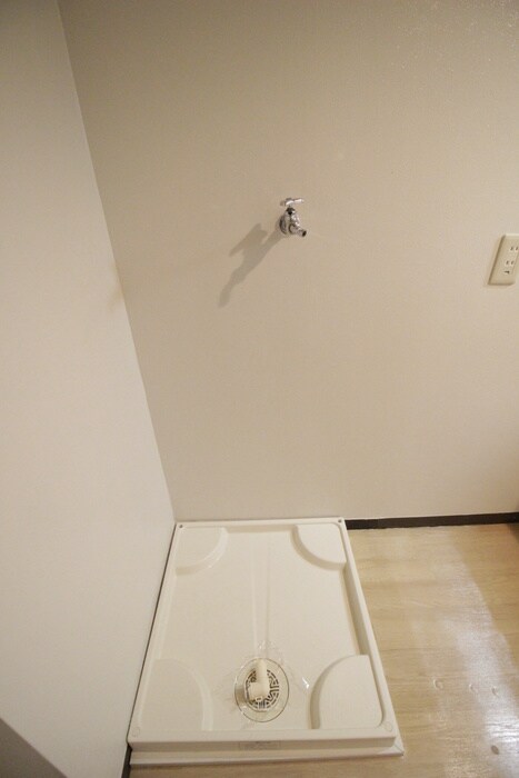 物件内観写真20　(洗濯機置場)