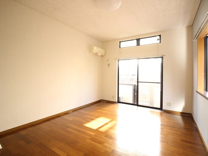 物件内観写真9　(居室)