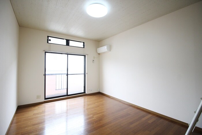 物件内観写真9　(居室)