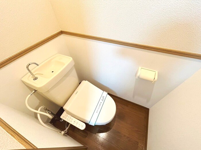 物件内観写真12　(トイレ)