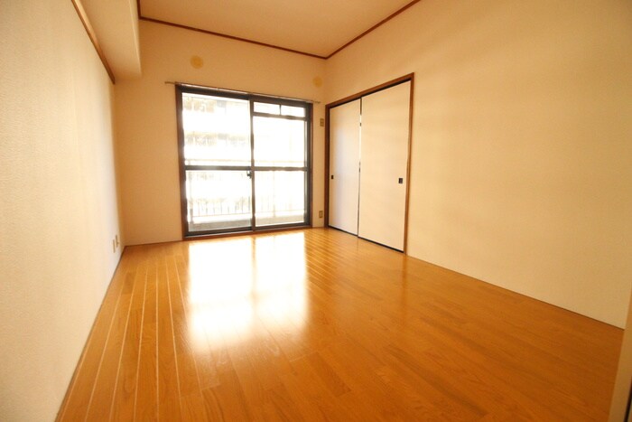 物件内観写真7　(居室)