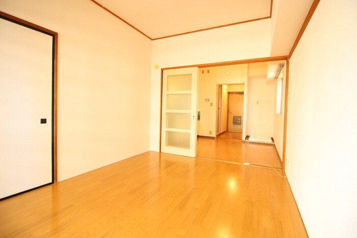 物件内観写真10　(居室)