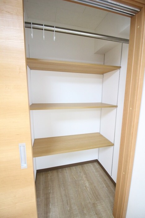 物件内観写真11　(収納)