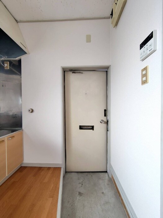 物件内観写真20　(玄関)