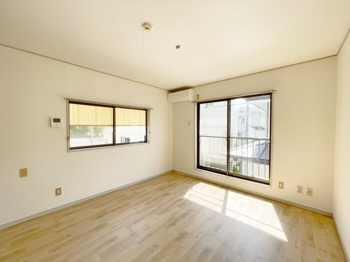 物件内観写真22　(居室)