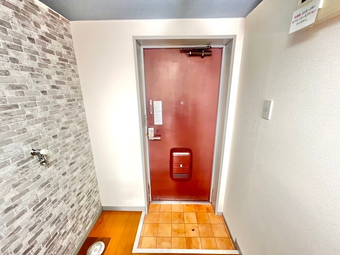 物件内観写真15　(玄関)