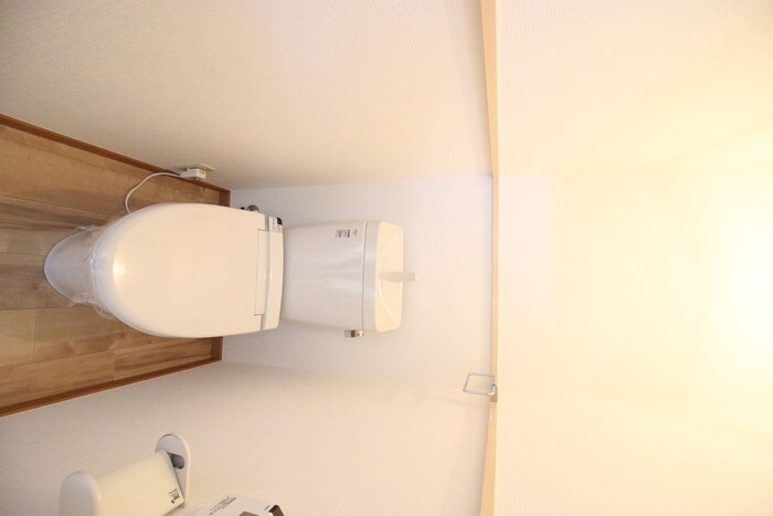 物件内観写真14　(トイレ)