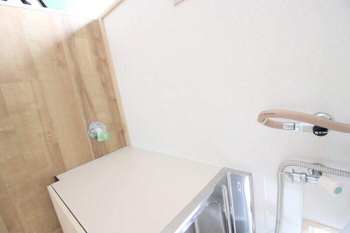 物件内観写真15　(洗濯機置場)