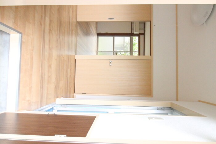 物件内観写真17　(玄関)