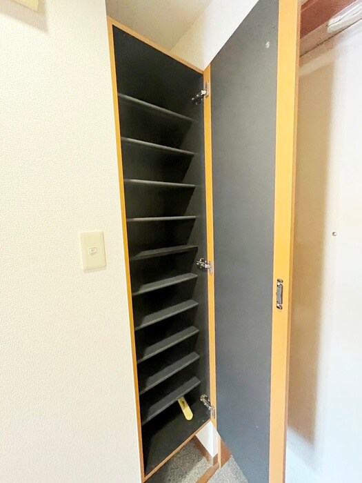 物件内観写真18　(靴箱)