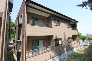 モンブラン南中山Ⅱ外観写真