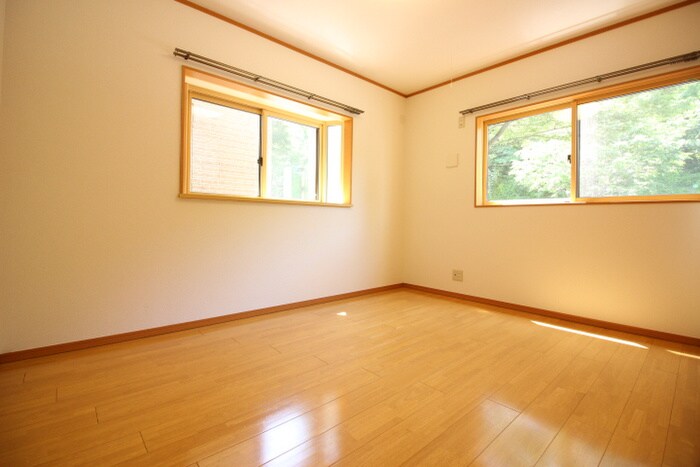 物件内観写真10　(居室)