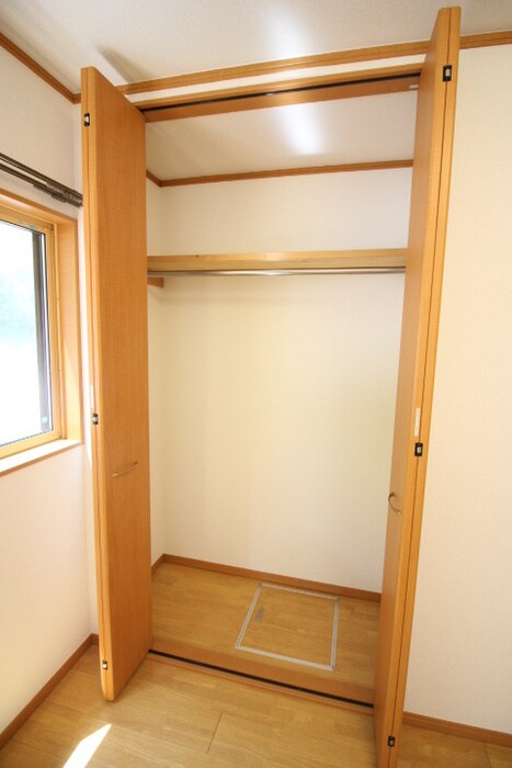 物件内観写真13　(収納)