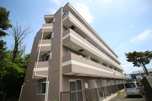 サンパレス小松島外観写真