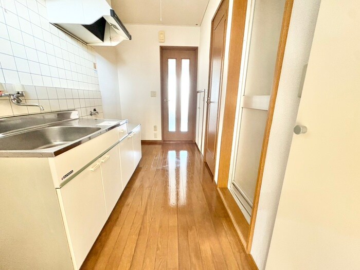 物件内観写真13　(廊下)