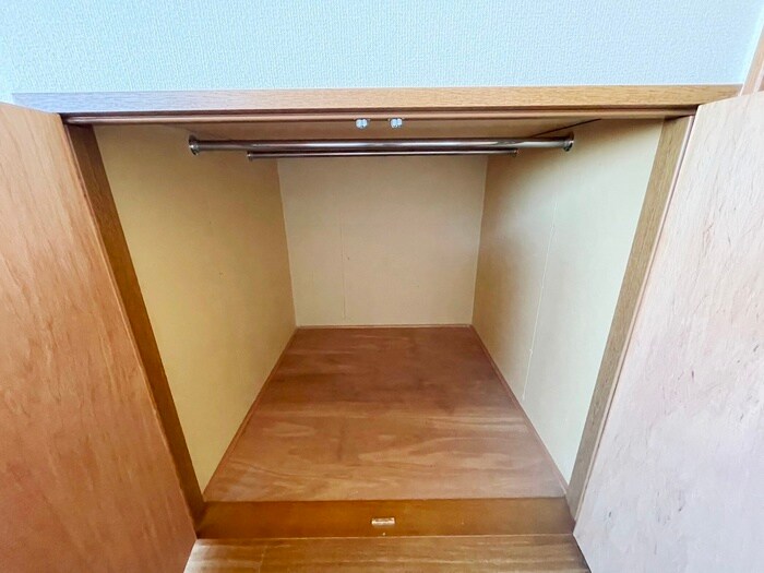 物件内観写真18　(収納)