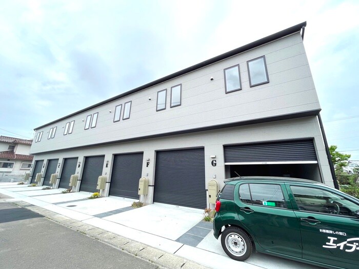 GARAGE HOUSE 南光台の物件外観写真