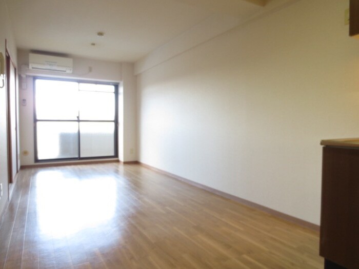 物件内観写真8　(廊下)